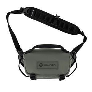 Wandrd Rogue Sling 3L - Wasatch Green - front with strap up