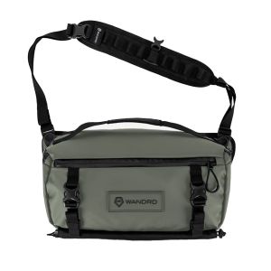 Wandrd Rogue Sling 9L - Wasatch Green - front strap up