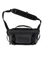 Wandrd Rogue Sling 6L - Black - front with strap up