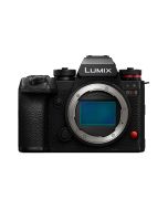 Panasonic Lumix S1R II Body - front straight 