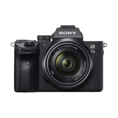 Sony A7 III & 28-70 front