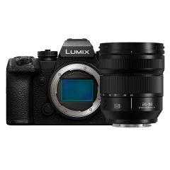 Panasonic Lumix S1 IIE & Lumix S 24-60mm F2.8 Lens