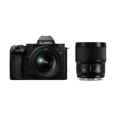 Panasonic Lumix S5II & LUMIX S 20-60mm F3.5-5.6 Lens