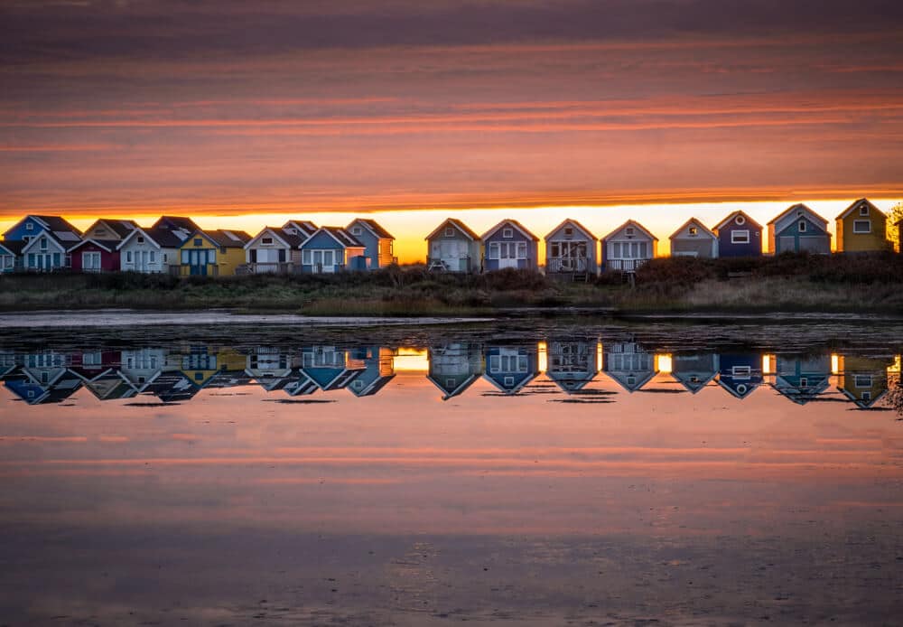 Houses picture from used camera lenses seller.